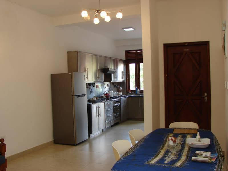 Ocean Breeze Apartment Kolombo Zewnętrze zdjęcie
